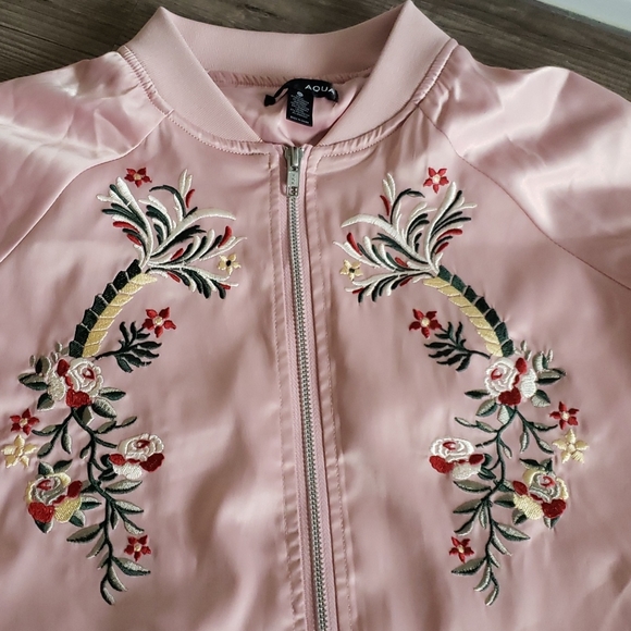 PInk satin jacket - Picture 4 of 5
